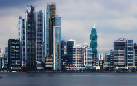 巴拿马政府网络对IPv6的采用情况如何？巴拿马目前已经没有可用的IPv4地址。